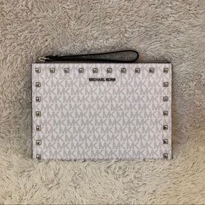 Michael Kors Travel XL Zip Clutch Wristlet Clutch